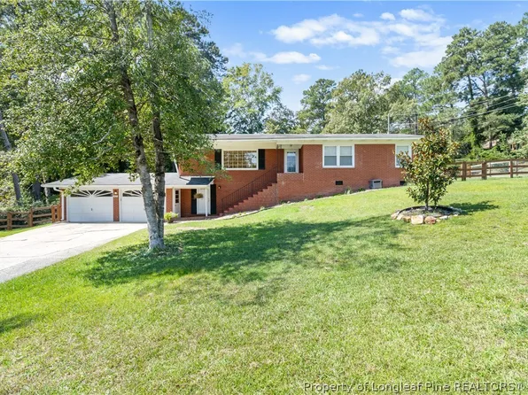 3425 Clearwater Dr, Fayetteville, NC 28311