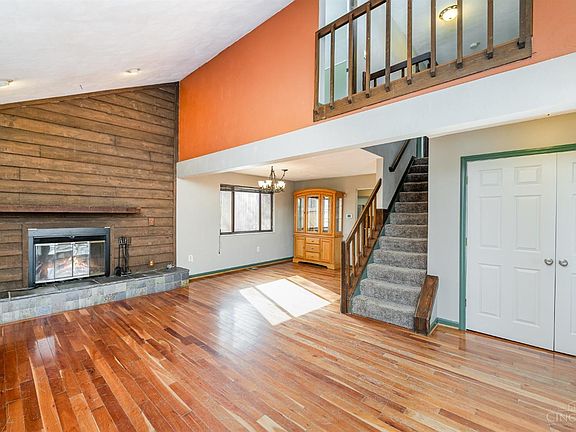 3rd image of 6655 Windmill Dr