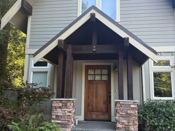 1307 Pelican Pl #1, Point Roberts, WA 98281