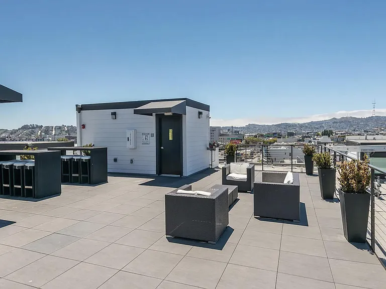 870 Harrison St #402 — Photo 28