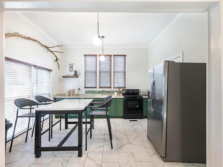 307 Persons St #4 — Photo 10