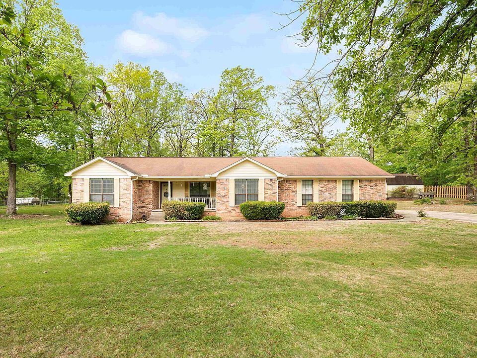 1st image of 5909 Red Bud Ln