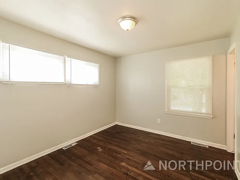 3407 N Pleasant St — Photo 10
