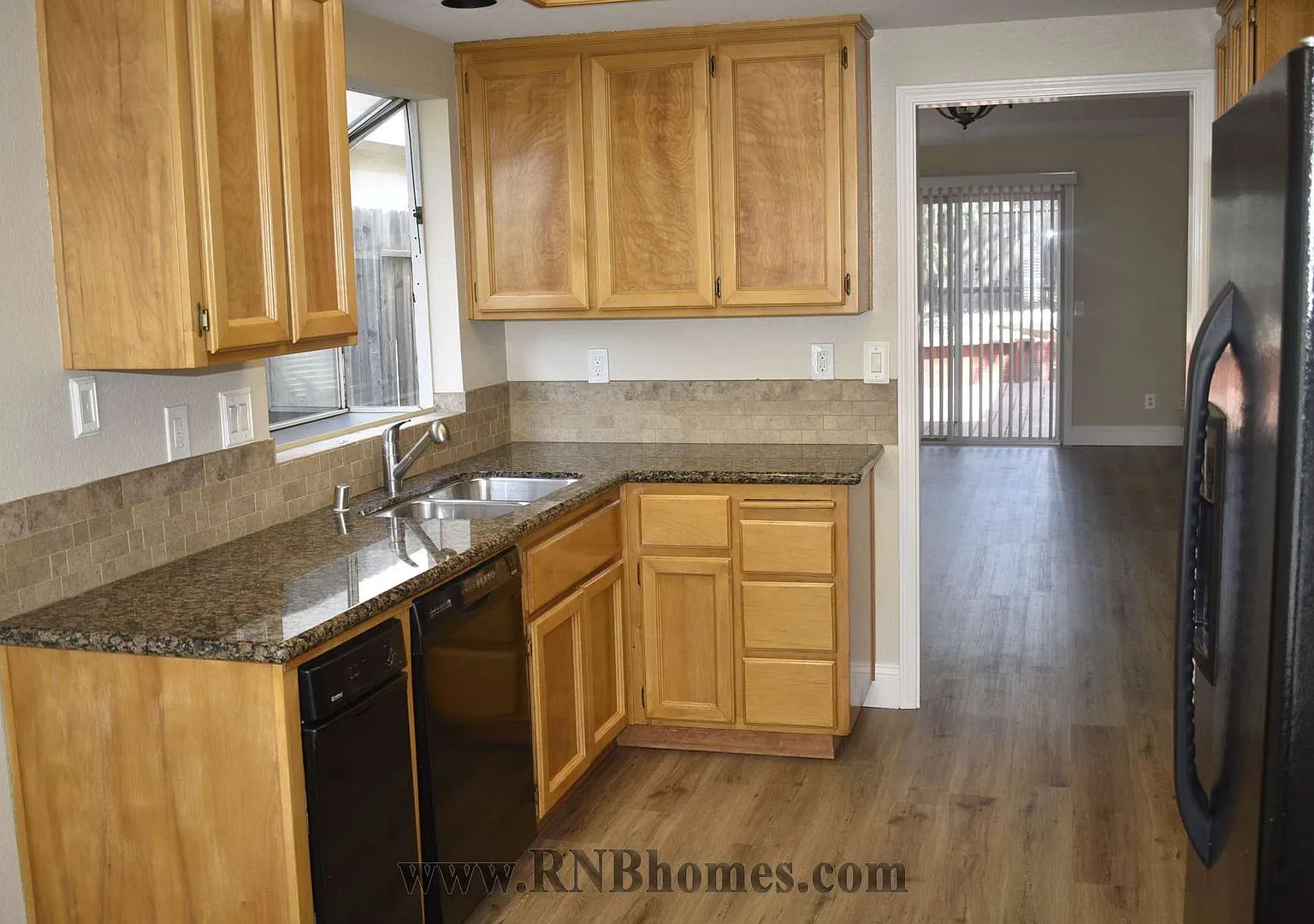 Schooner Drive 1203 — Photo 4