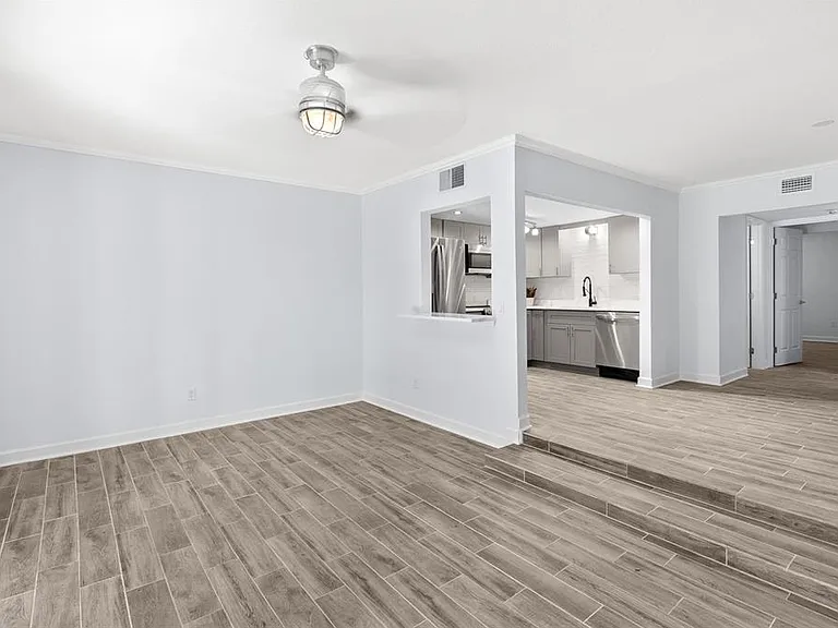 505 Plaza Seville Ct #9 — Photo 8