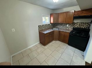 822 S 18th St #3, Newark, NJ 07108