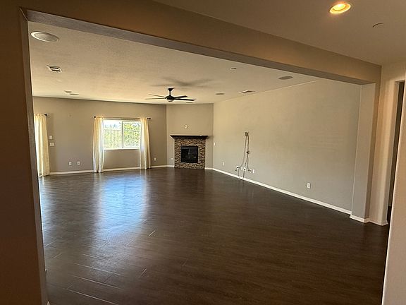 4th image of 28660 Musa Ln