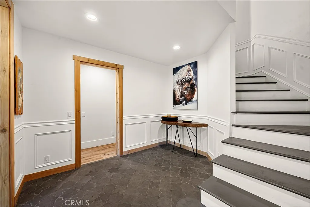 5 bed, 3548 sqft, $18,000 — Photo 4