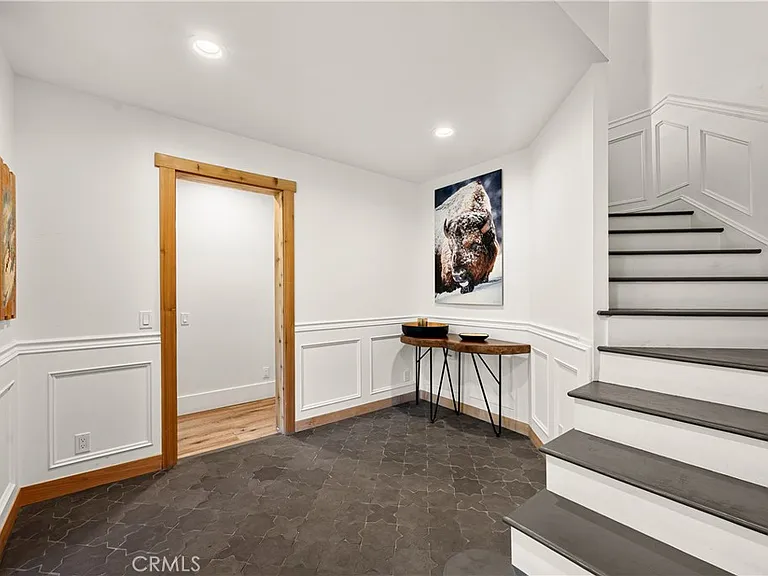 595 N Waterford Ave — Photo 4