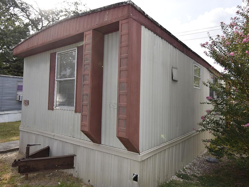 1st image of 1504 N Winfree St #2