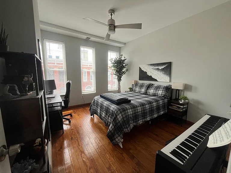 1415 Clarkson St — Photo 13