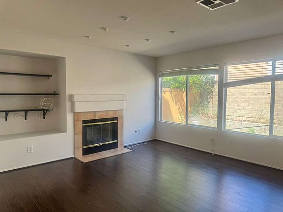 3rd image of 1477 Stardust Dr