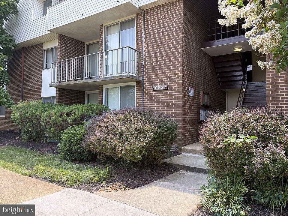 10237 Prince Pl #25-105