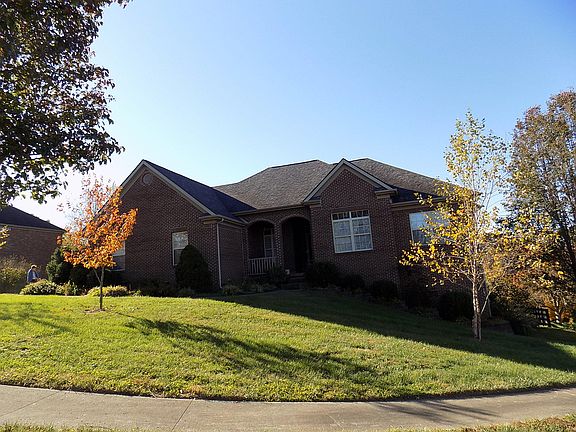2nd image of 511 Birch Ct