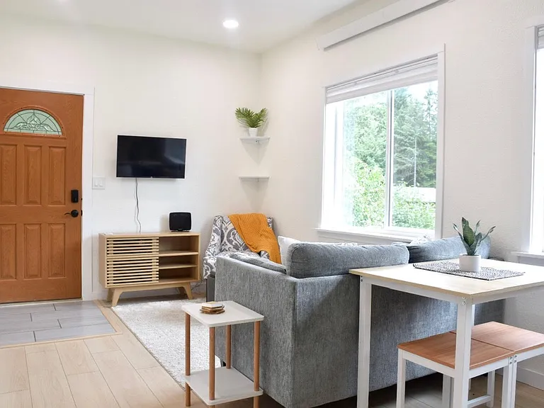 1119 Slim Williams Way #B — Photo 1