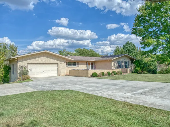 1418 Pilot Dr, Cookeville, TN 38506