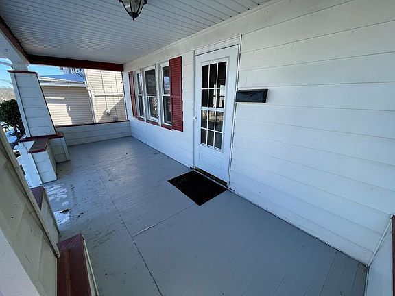 5th image of 113 E 7th St