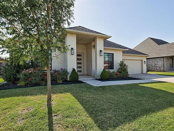 2nd image of 13008 Stonedale Dr