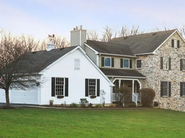 23 Studer Rd, Clinton, NJ 08809