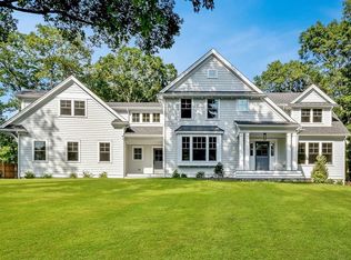 29 Wynnewood Rd, Wellesley, MA 02481