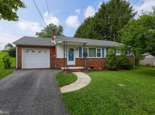 943 S Sharon Ave, Red Lion, PA 17356