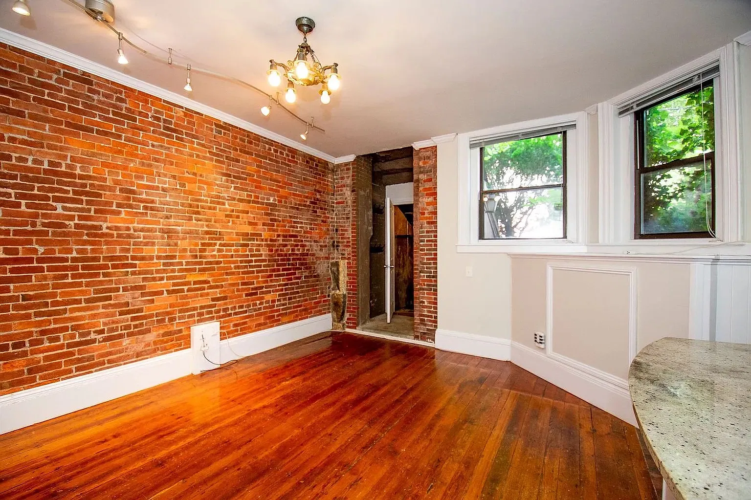Studio, 1.0 bath, 477 sqft, $2,750 — Photo 2
