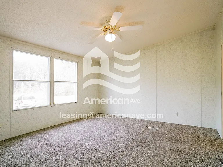 23451_009_main_bedroom_13643476.jpg