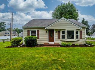 11 Ripley St, Wilbraham, MA 01095