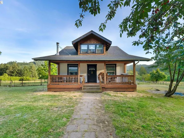17867 Highway 42, Myrtle Point, OR 97458