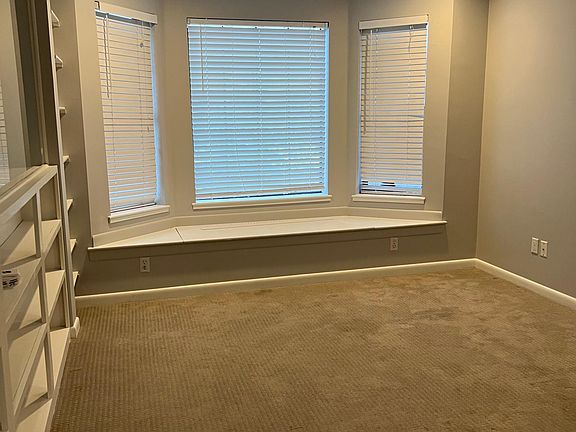 3rd image of 3031 Fawn Dr