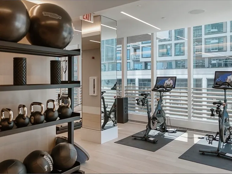 150 Seaport Blvd #20G — Photo 19