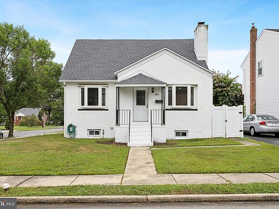 2nd image of 505 Fernwood Ave