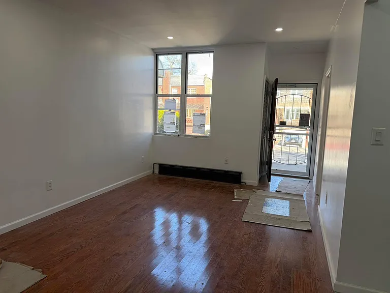 2218 E 27th St #2 — Photo 12