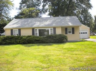 421 W Greenwood Ave, South Jacksonville, IL 62650