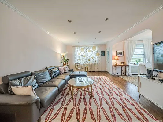 Sold by Charles Rutenberg Realty, Inc. | media 29