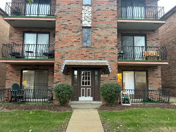 6549 W 64th Pl APT 1W, Chicago, IL 60638