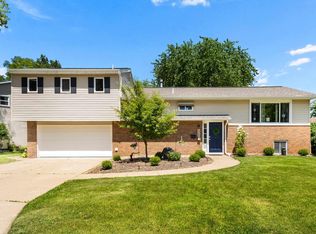 208 N Ohio Ave, Morton, IL
