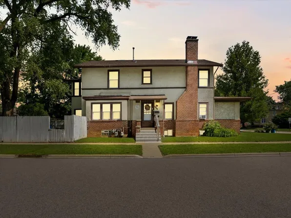 1102 North Ave, Waukegan, IL 60085