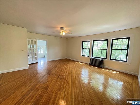 4th image of 195 Lorraine Ave APT 3