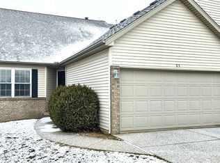 21 Ashling Ct, Bloomington, IL