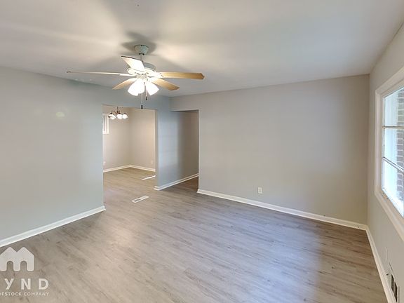 4th image of 3585 Tulip Dr