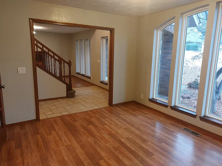 8740 S College Ave — Photo 4