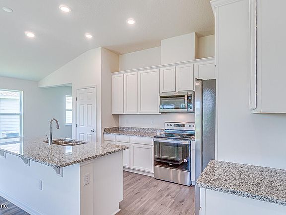 4th image of 568 PANTHER LAKE Parkway