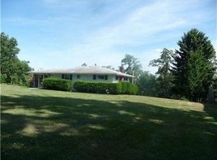 2027 McKees Rocks Rd, Mc Kees Rocks, PA 15136