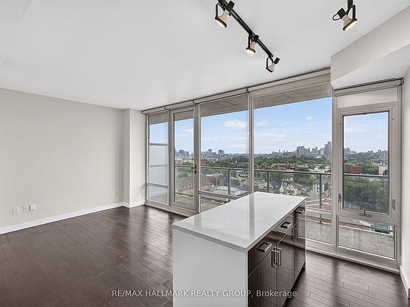 4th image of 201 Parkdale Ave #1001
