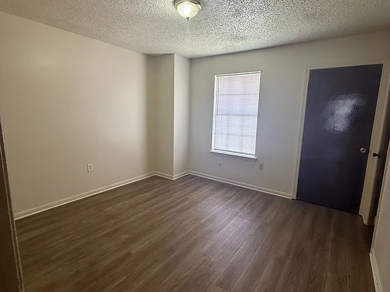 8150 Bayou Fountain Ave — Photo 3