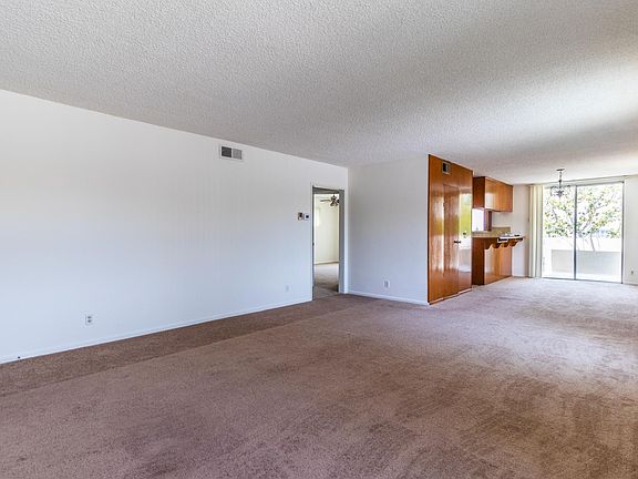 2nd image of 10644 Bloomfield St APT 3
