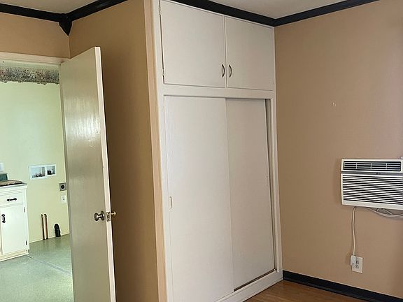 5th image of 1431 N Allen Ave