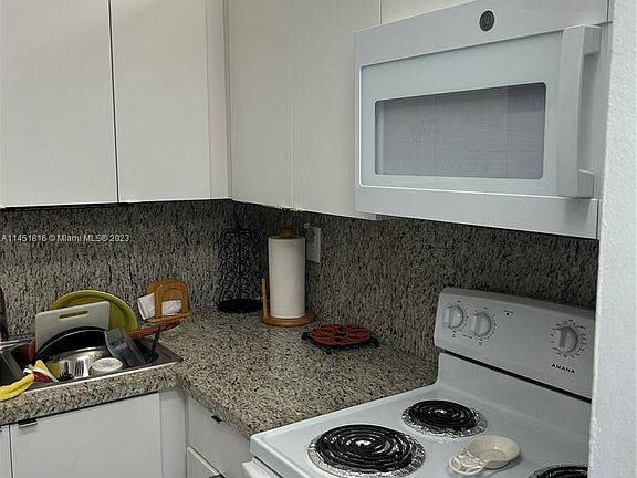 4th image of 2899 Collins Ave APT 450