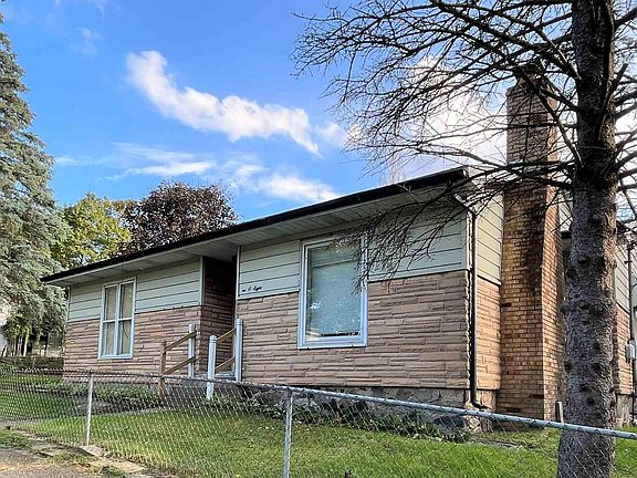 2nd image of 208 W Wilden Ave
